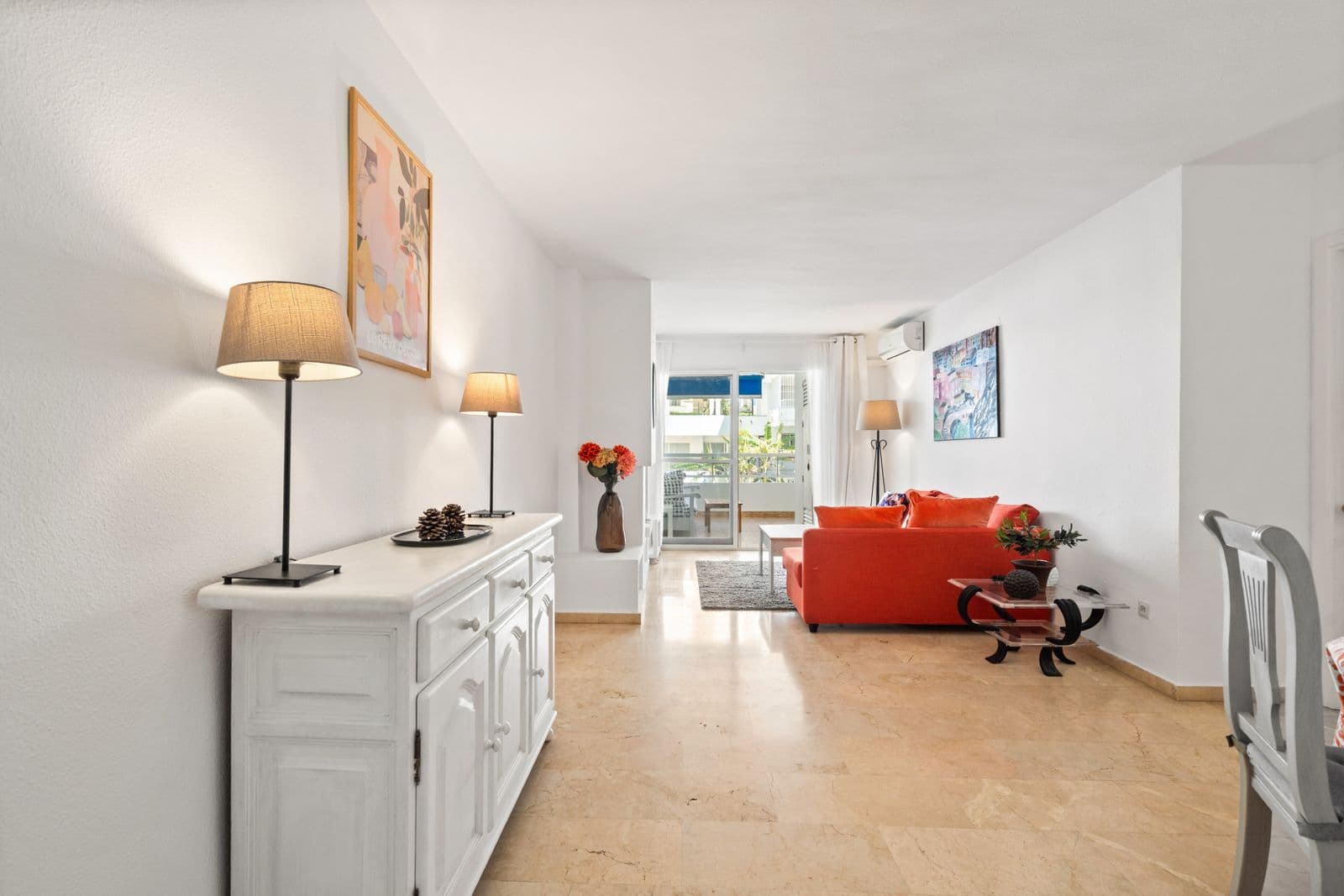 Middle Floor Apartment in Estepona, Estepona