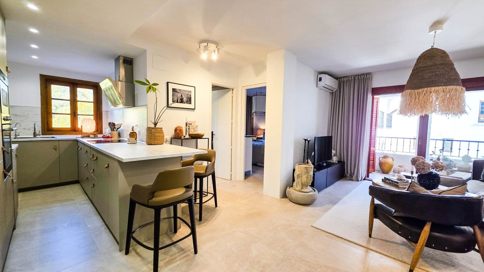 Middle Floor Apartment in La Duquesa, Manilva