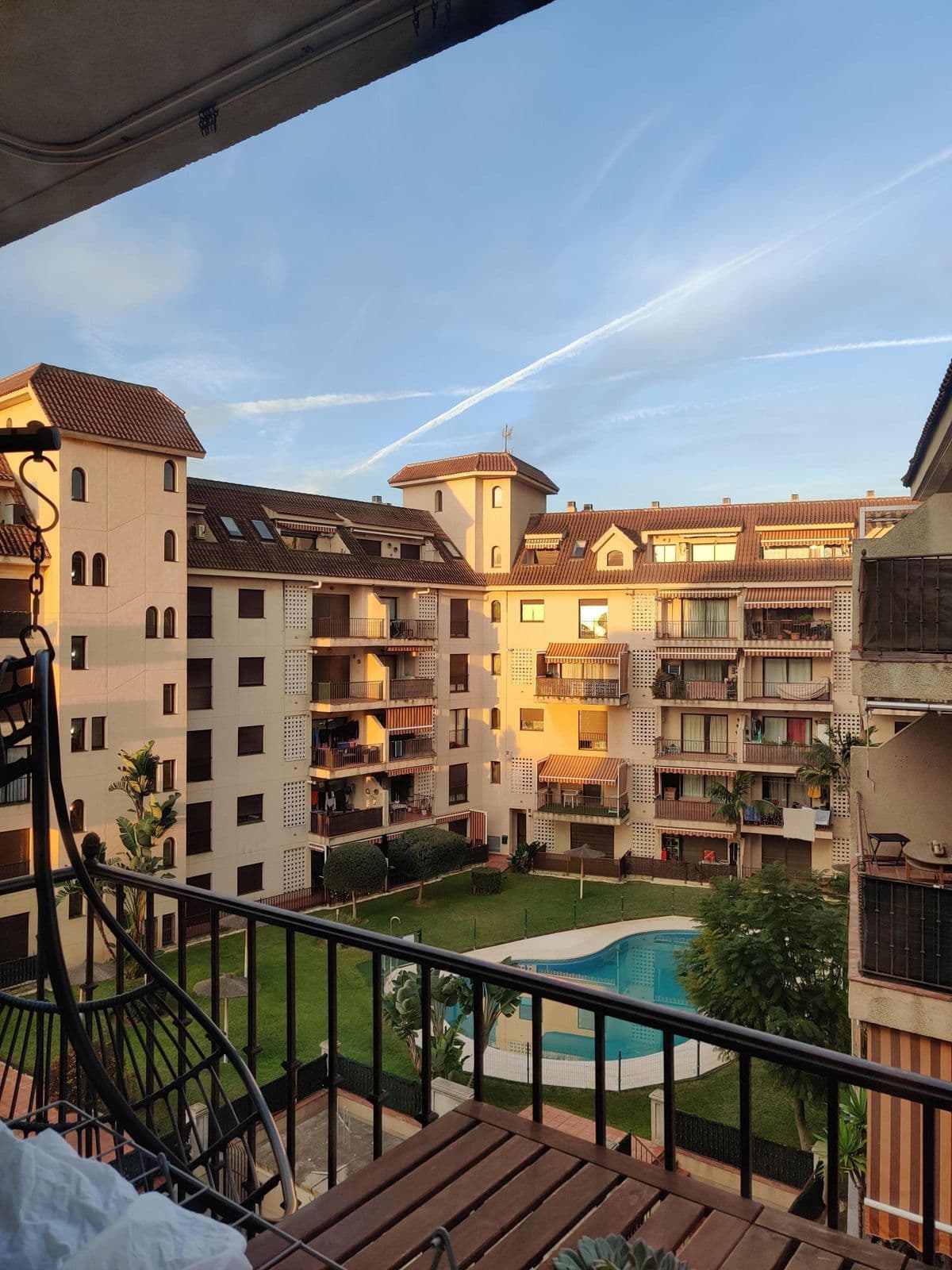 Middle Floor Apartment in Manilva, Manilva