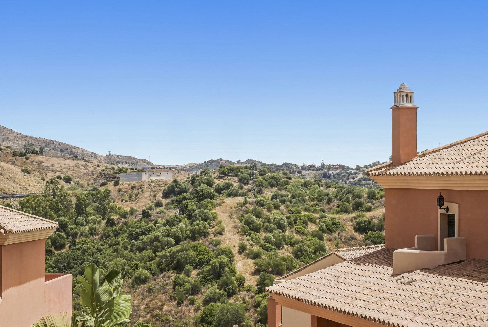 Middle Floor Apartment in Elviria, Marbella East