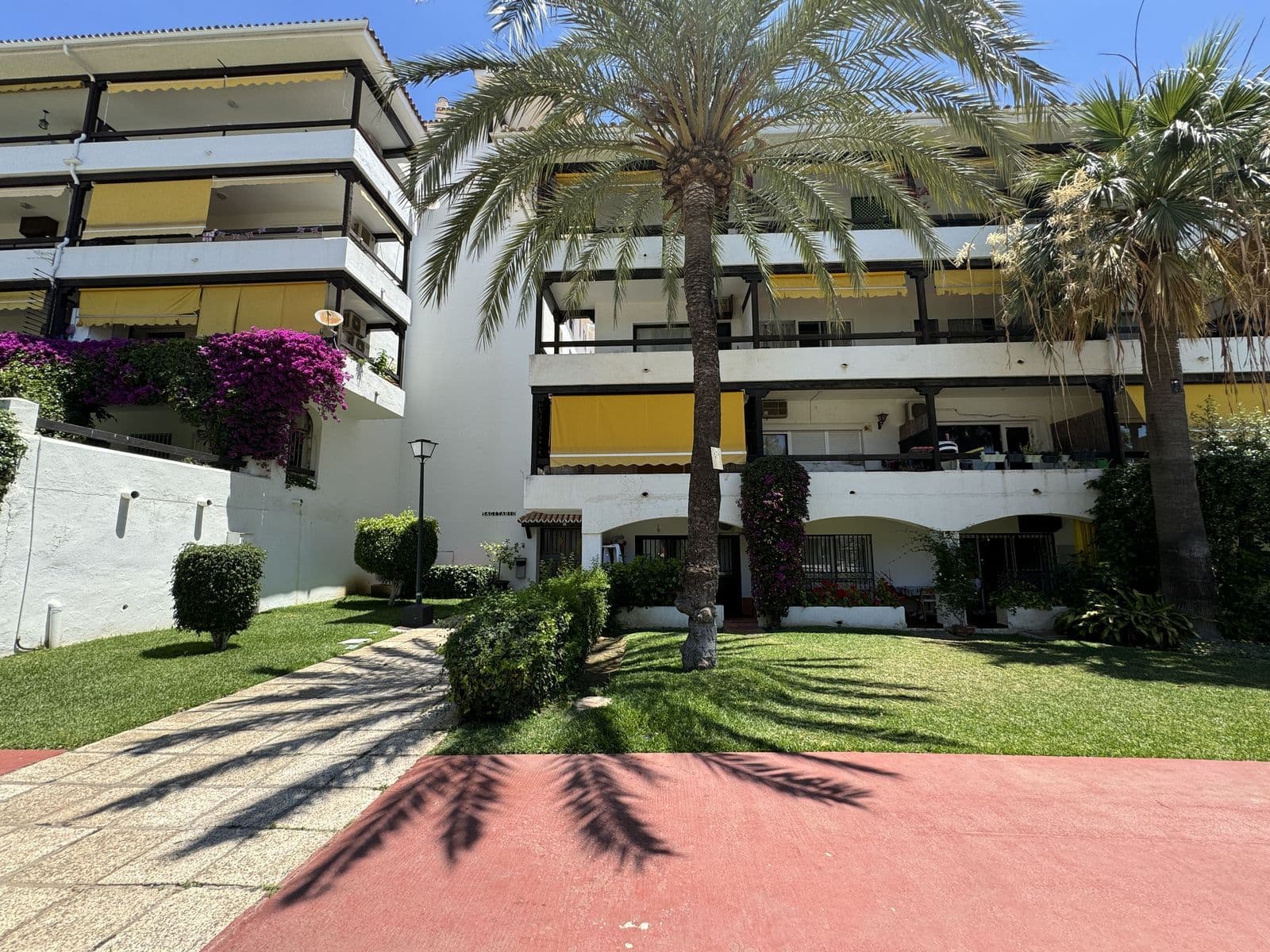 Ground Floor Apartment in The Golden Mile, Marbella