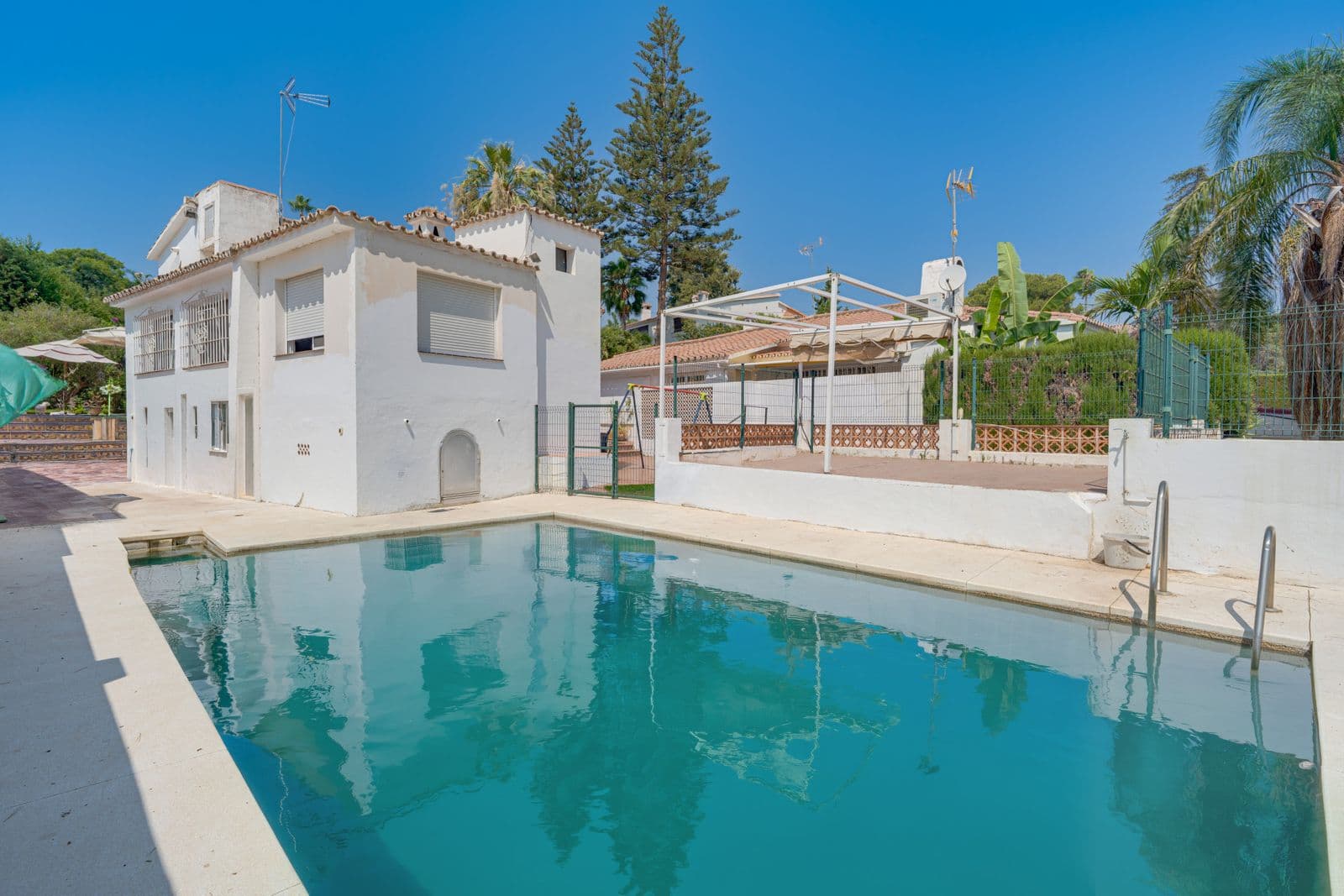 Detached Villa in Nueva Andalucía, Nueva Andalucía
