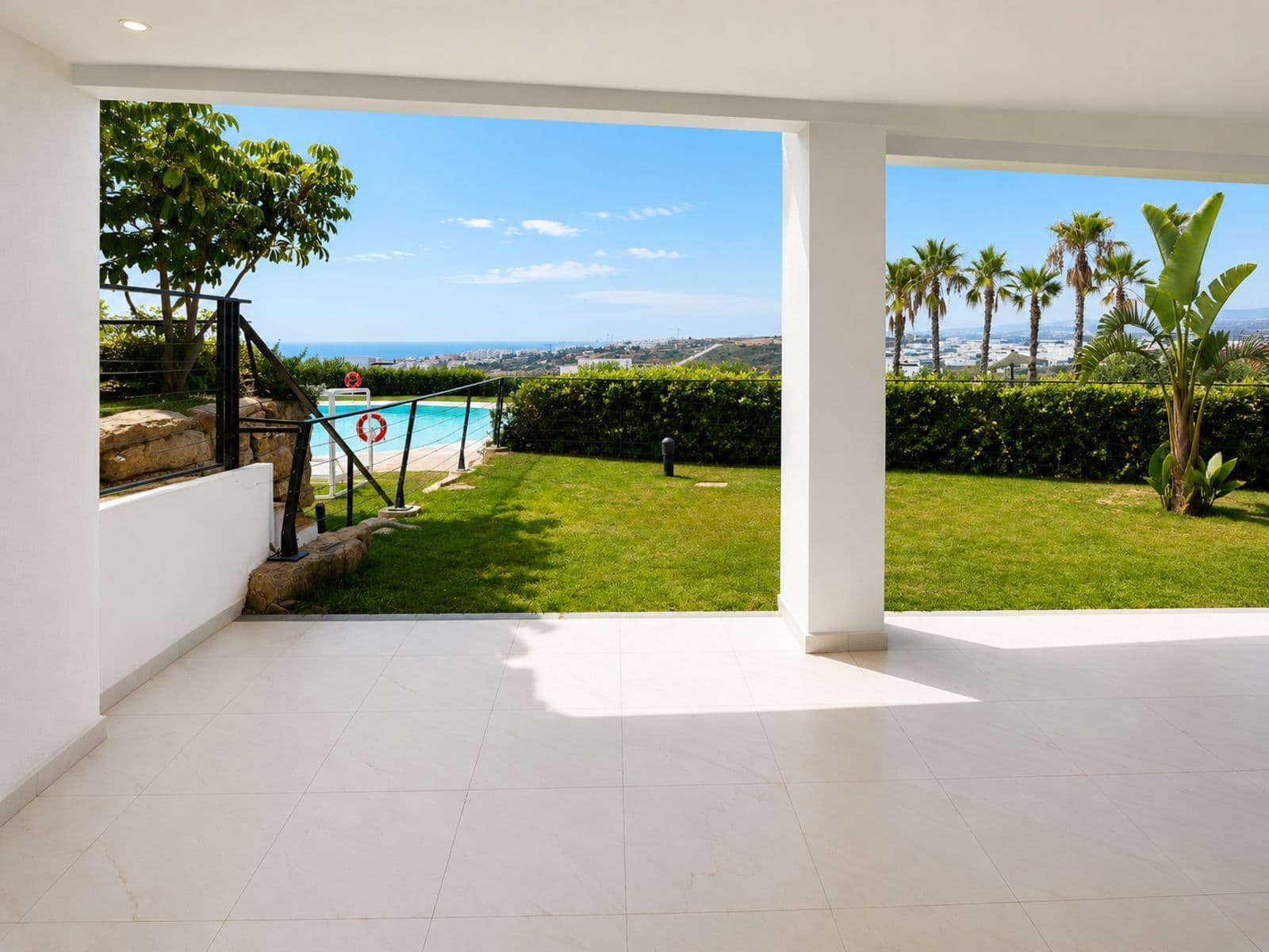Ground Floor Apartment in Estepona, Estepona
