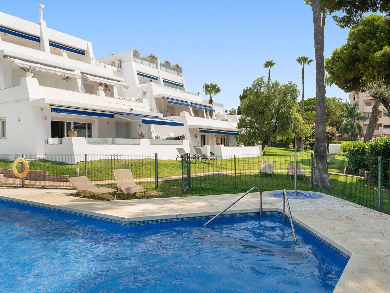 Ground Floor Apartment in Nueva Andalucía, Nueva Andalucía