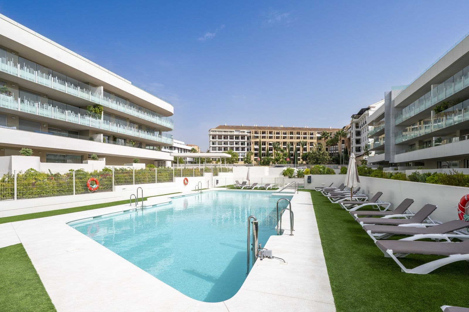 Middle Floor Apartment in San Pedro de Alcántara, Marbella