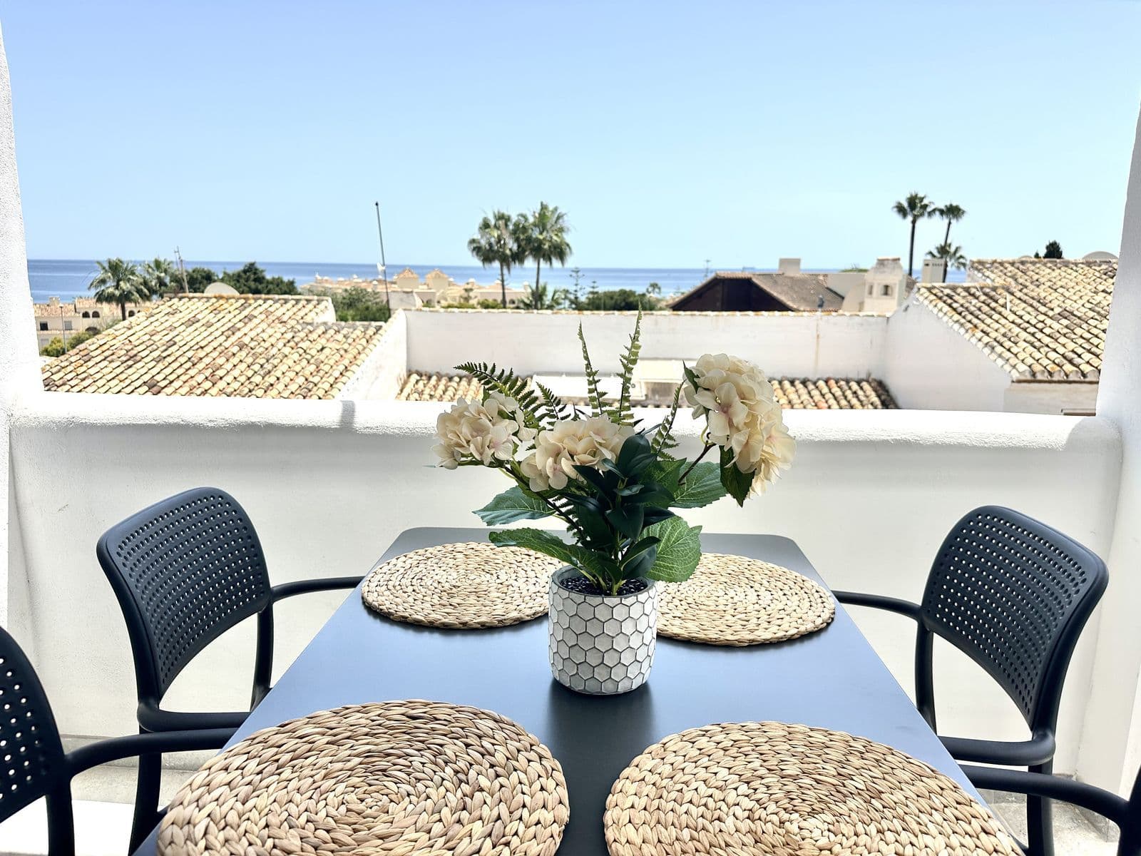 Middle Floor Apartment in La Cala de Mijas, Mijas