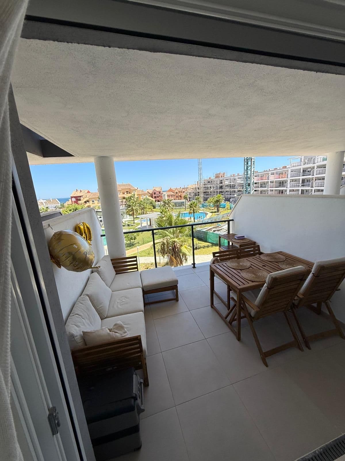 Middle Floor Apartment in Manilva, Manilva