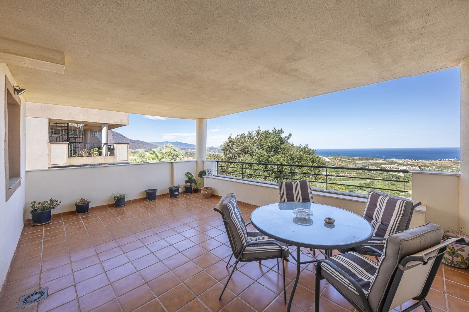 Middle Floor Apartment in Casares Playa, Casares
