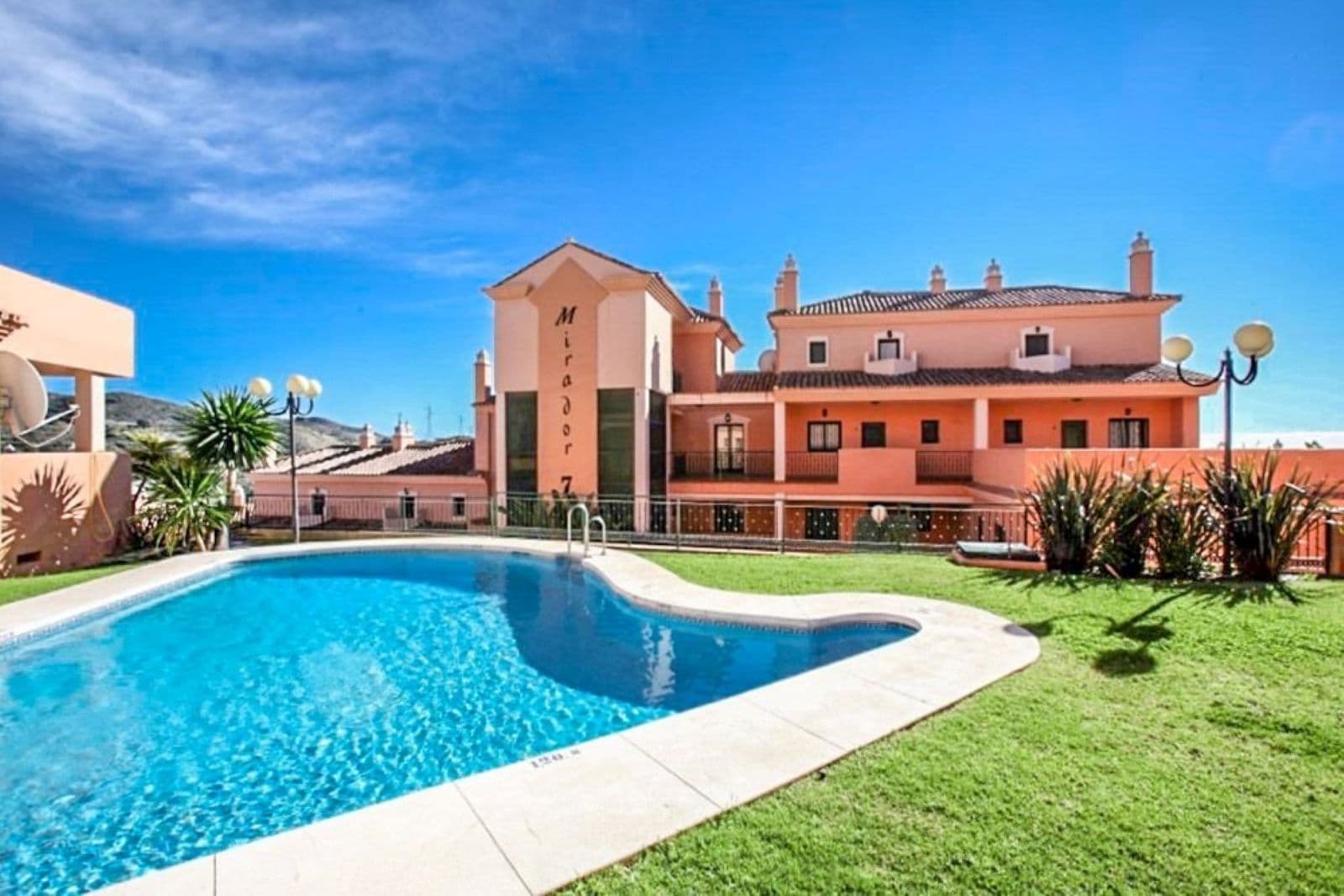 Middle Floor Apartment in Elviria, Marbella East