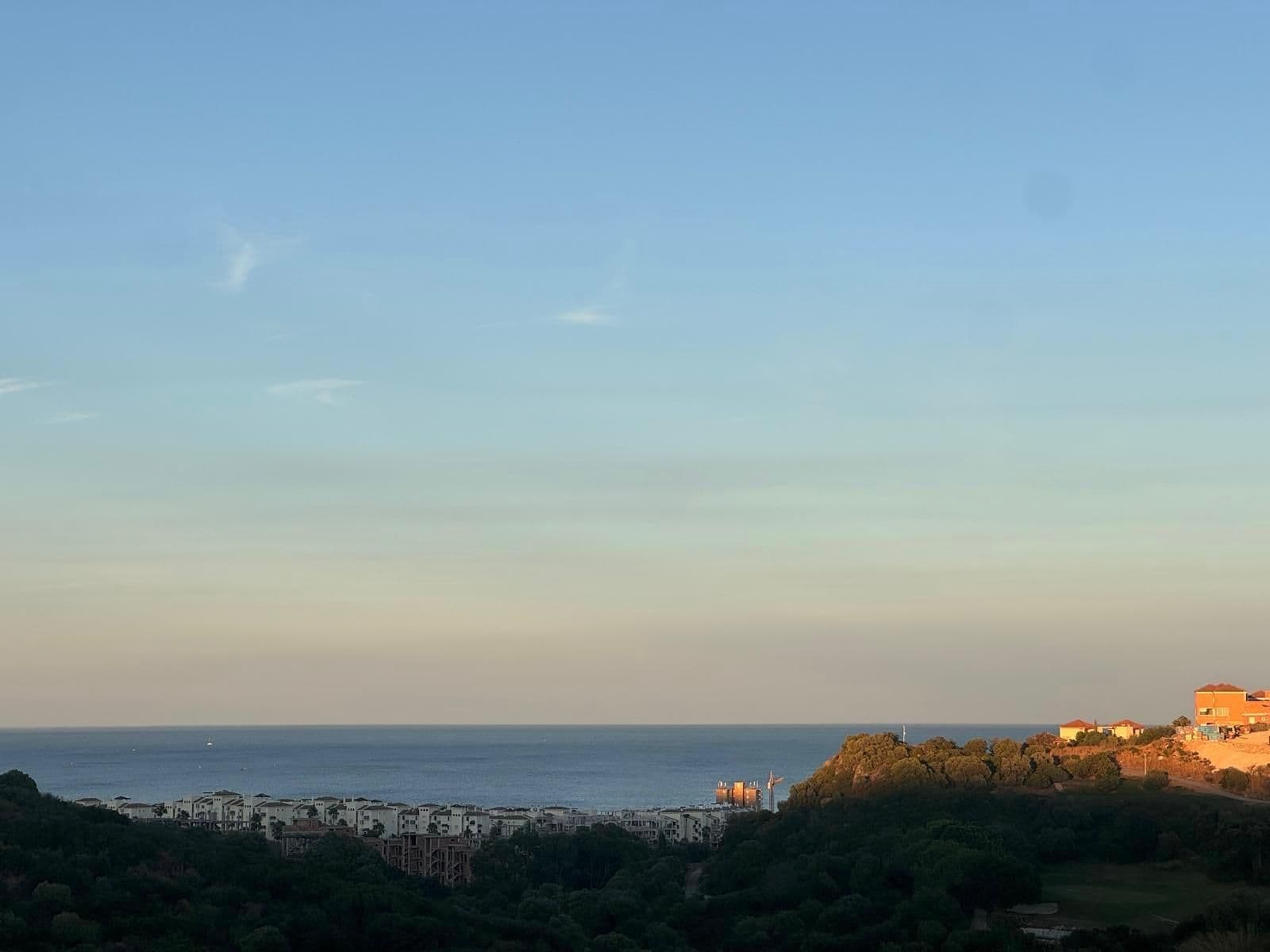 Middle Floor Apartment in Manilva, Manilva
