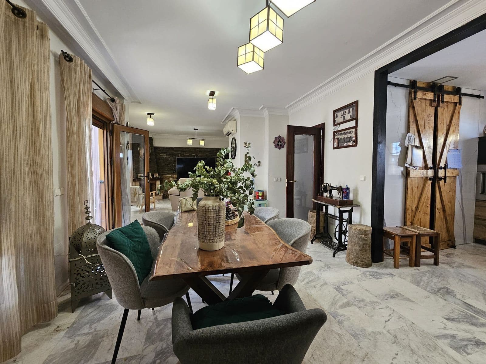 Detached Villa in Los Pacos, Fuengirola