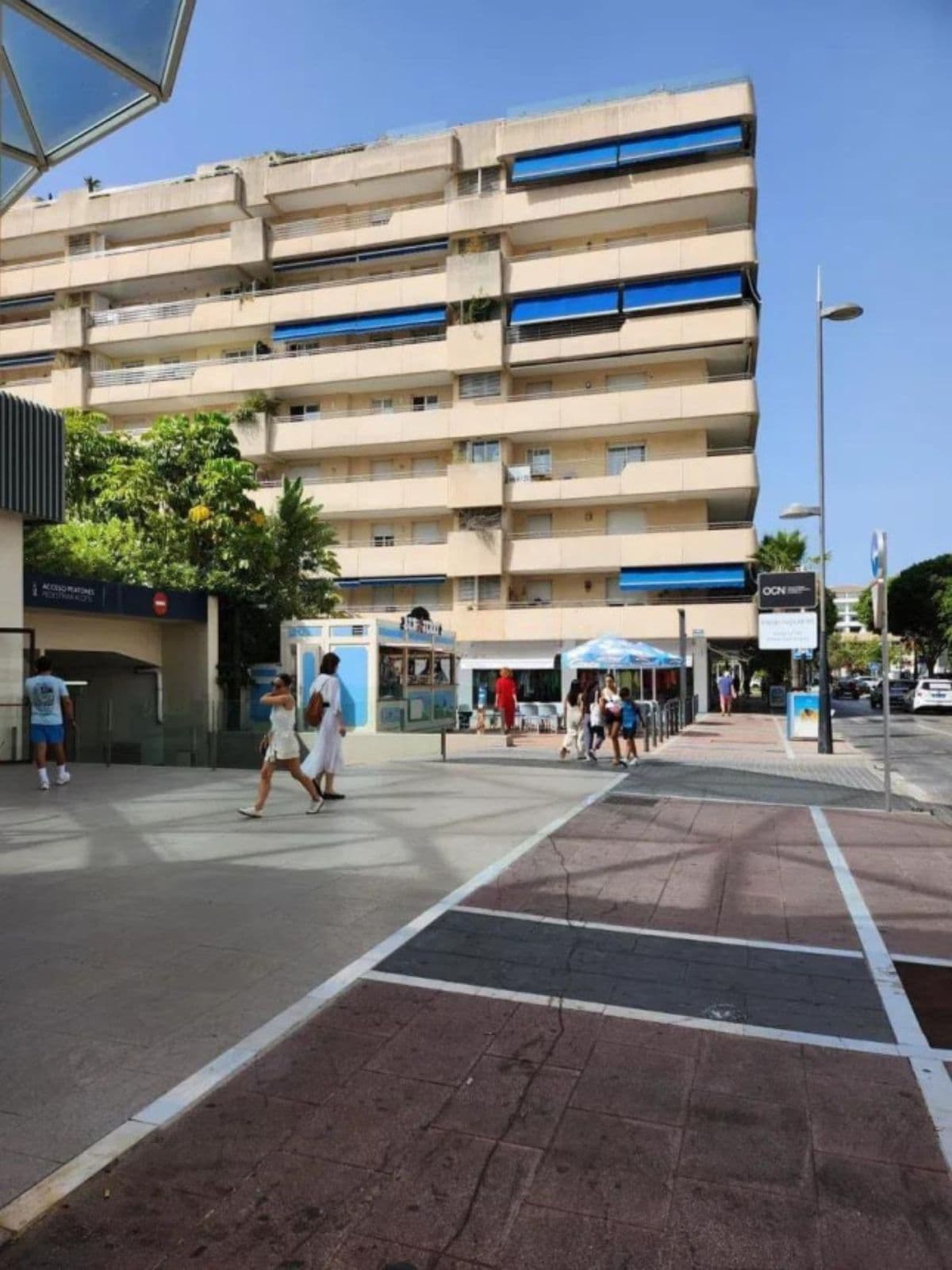 Middle Floor Apartment in Puerto Banús, Marbella