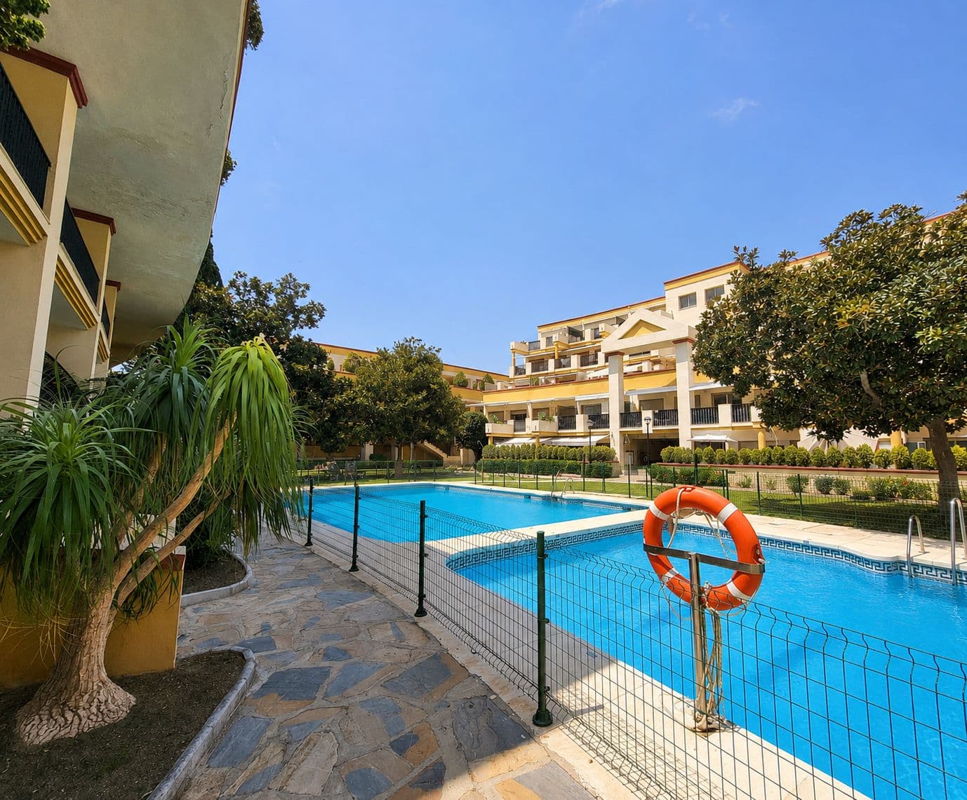 Middle Floor Studio in Elviria, Marbella East