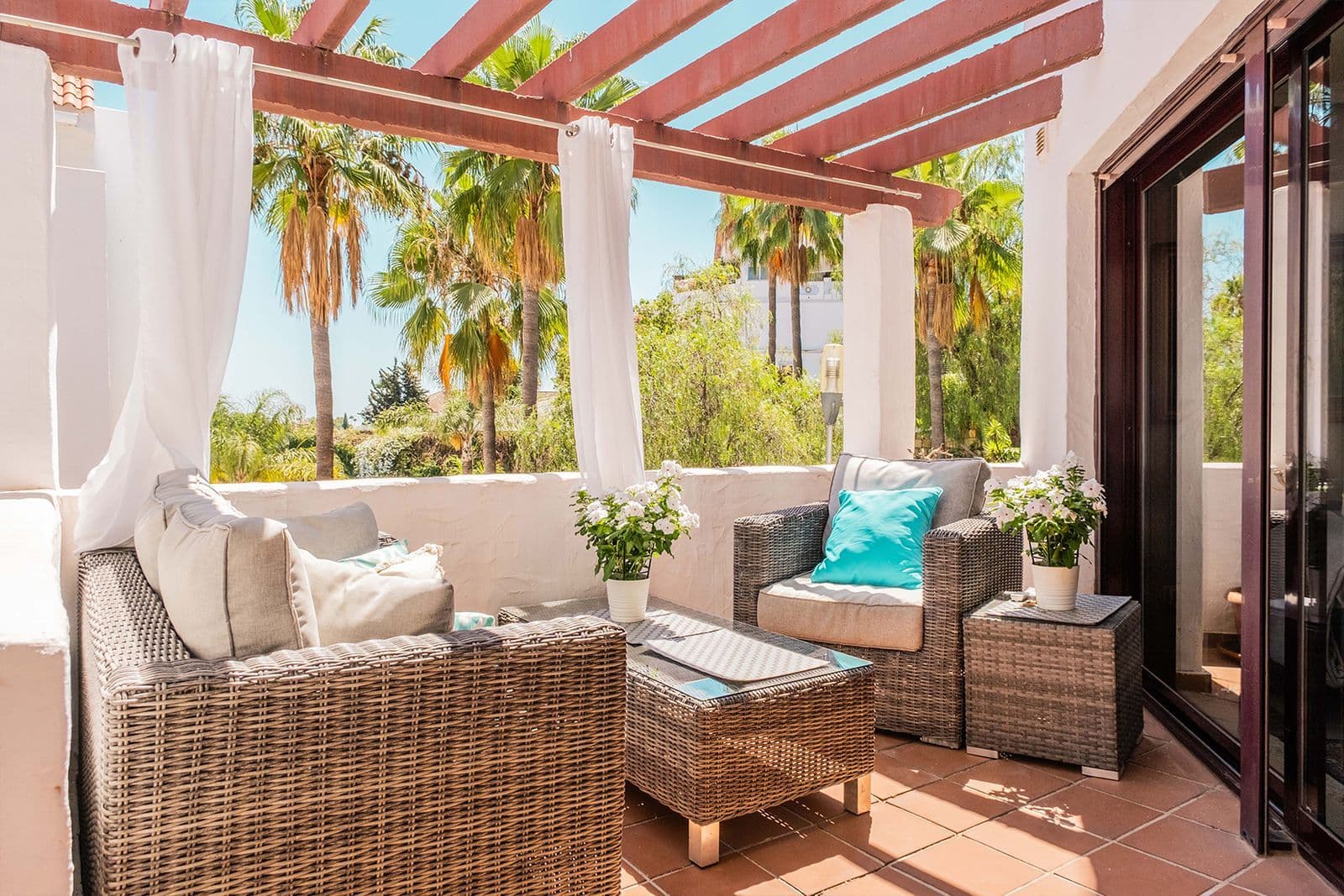 Middle Floor Apartment in Nueva Andalucía, Nueva Andalucía