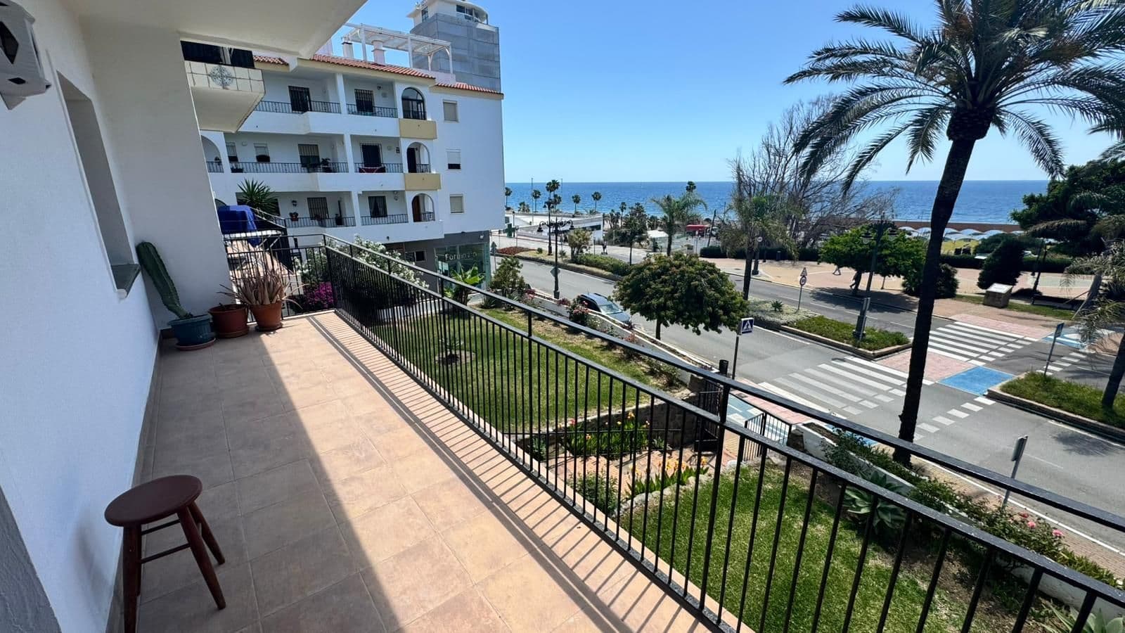 Middle Floor Apartment in Estepona, Estepona