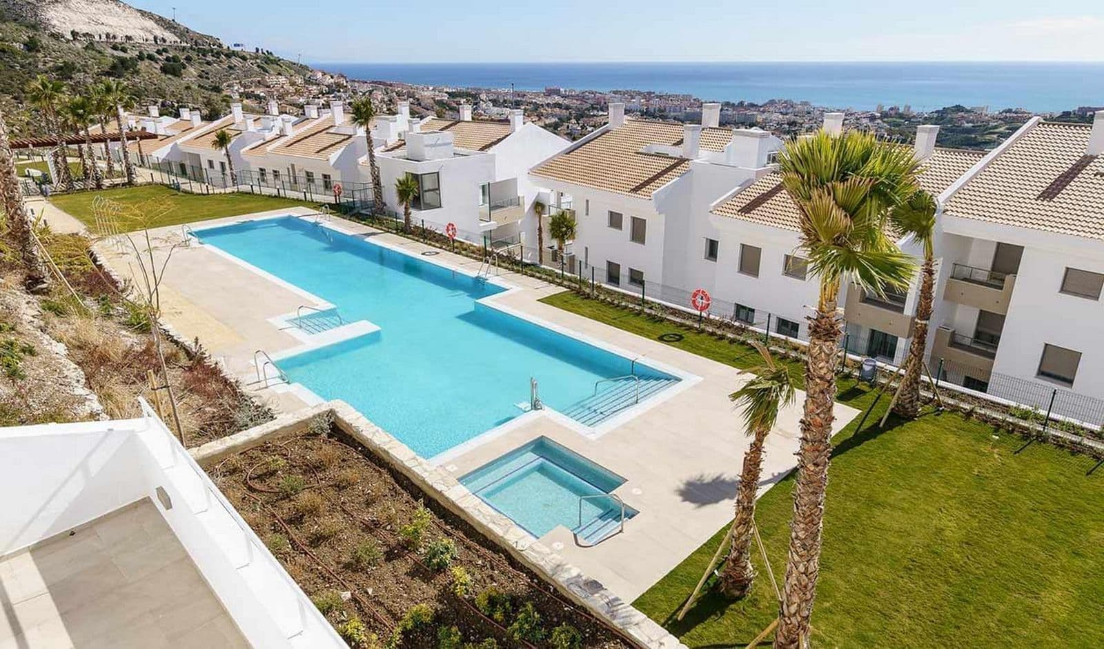 Middle Floor Apartment in Benalmadena Pueblo, Benalmádena