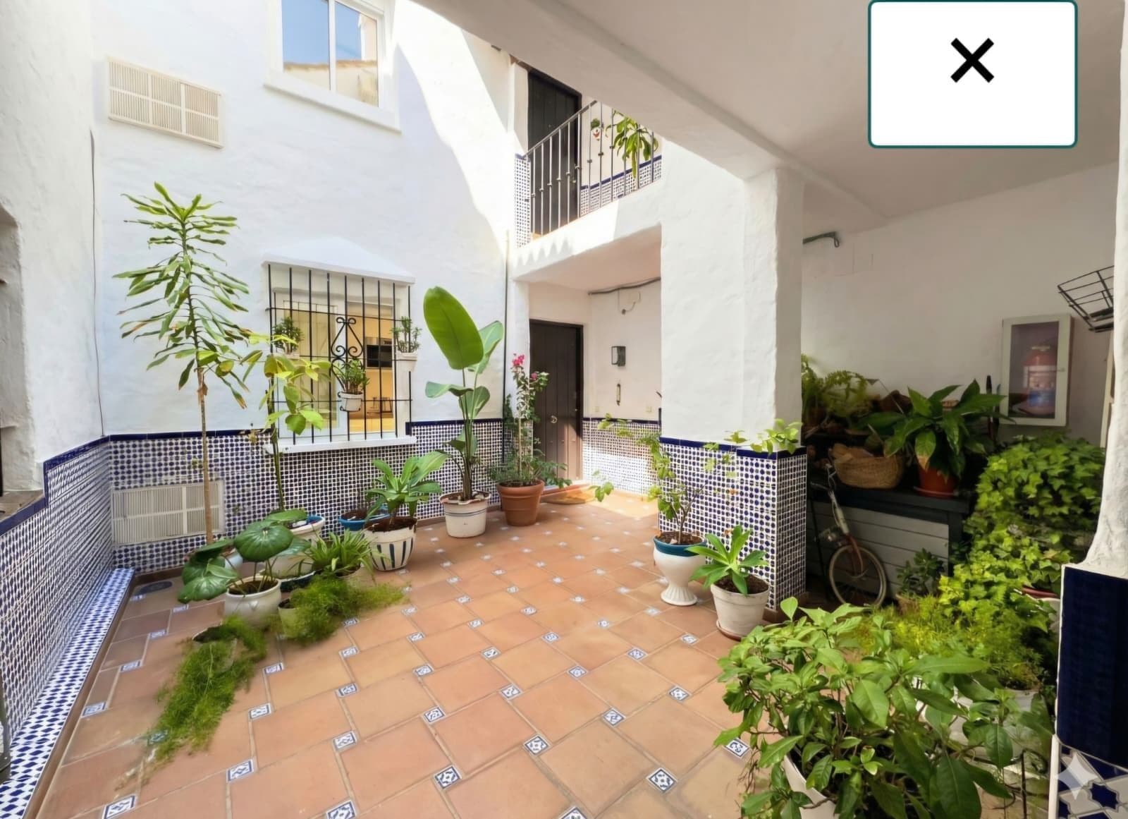 Middle Floor Apartment in Puerto Banús, Marbella