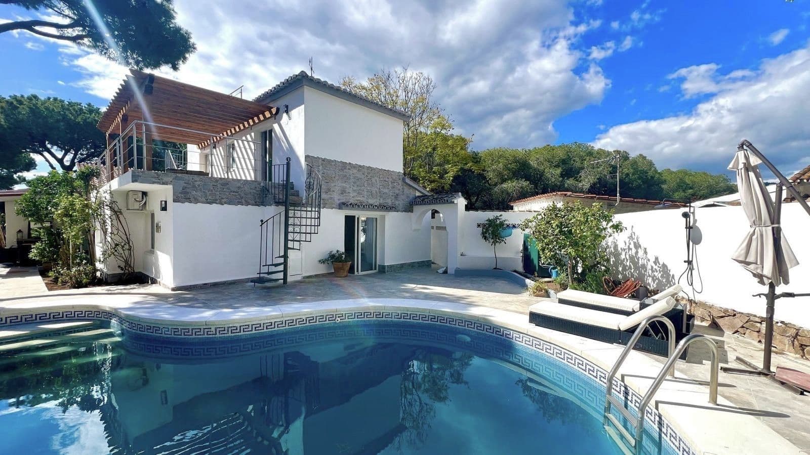 Detached Villa in Elviria, Marbella East