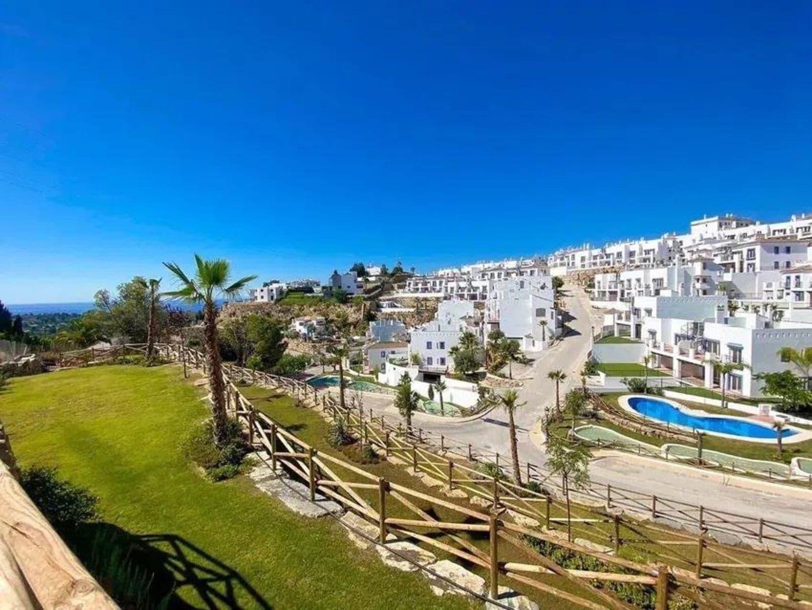 Penthouse in El Paraiso, Estepona