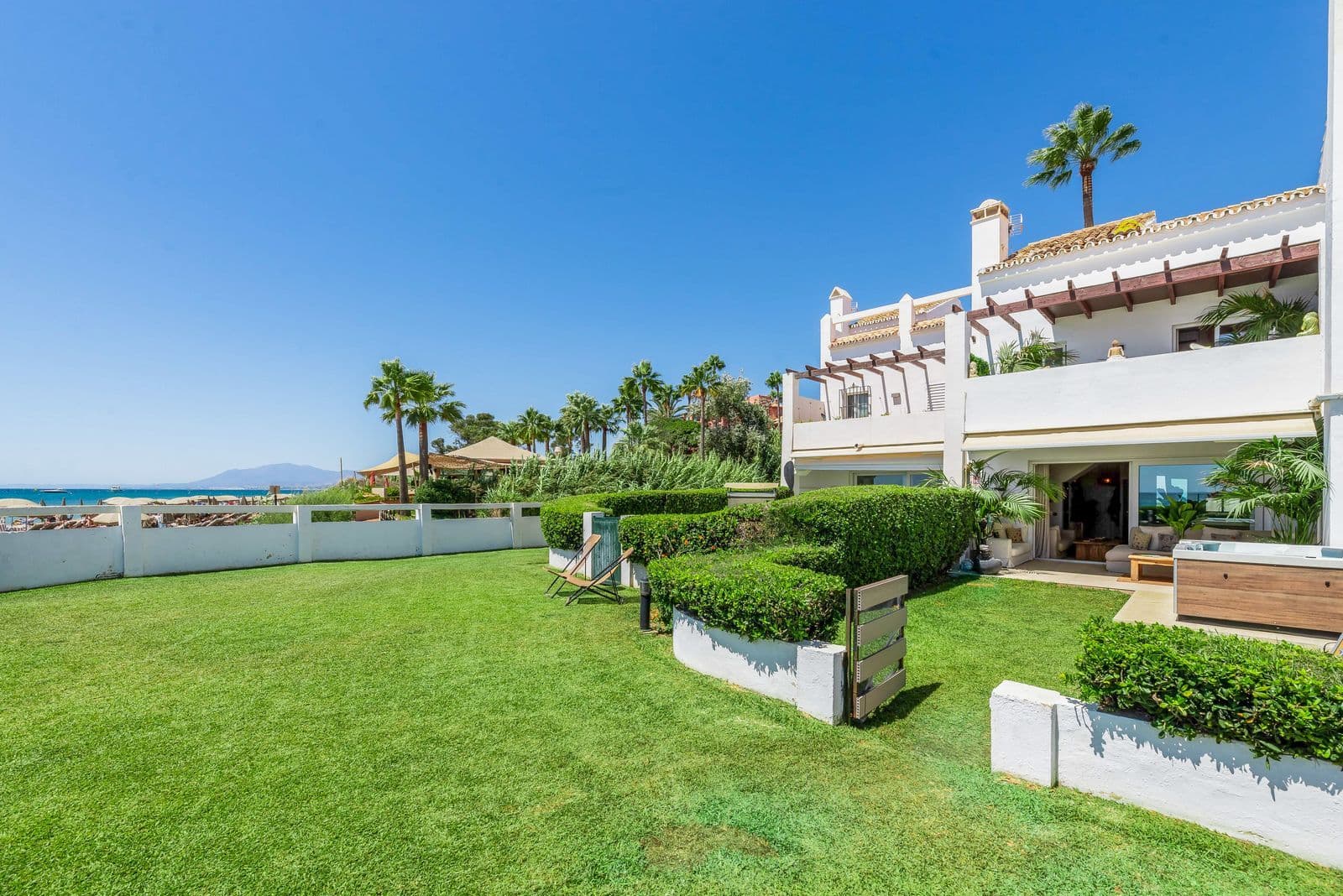 Townhouse in Las Chapas, Marbella East