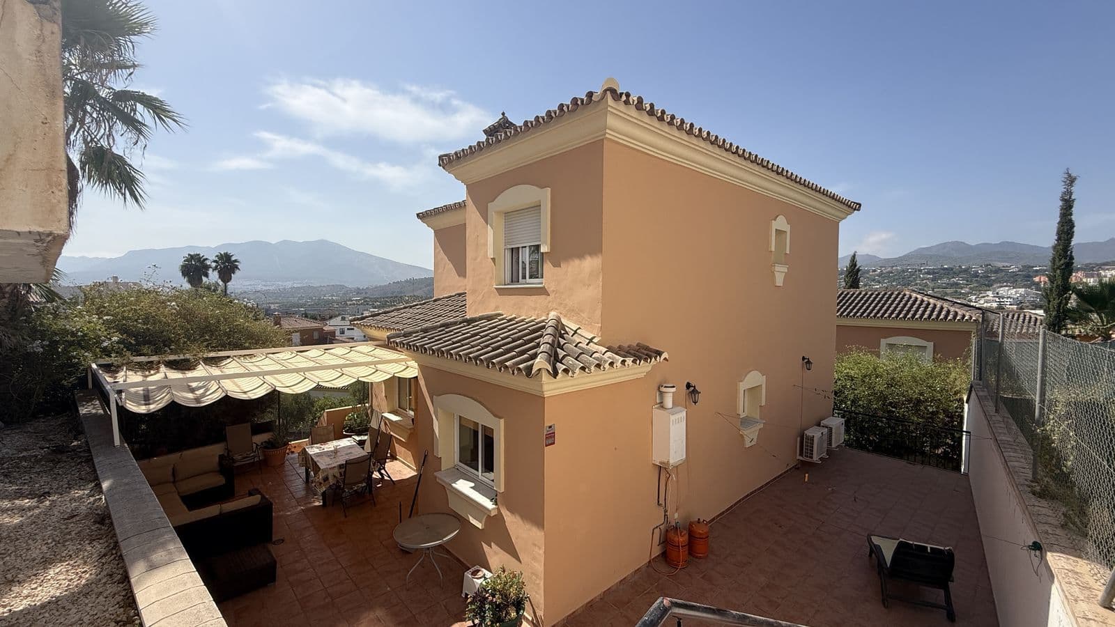 Detached Villa in Coín, Coín