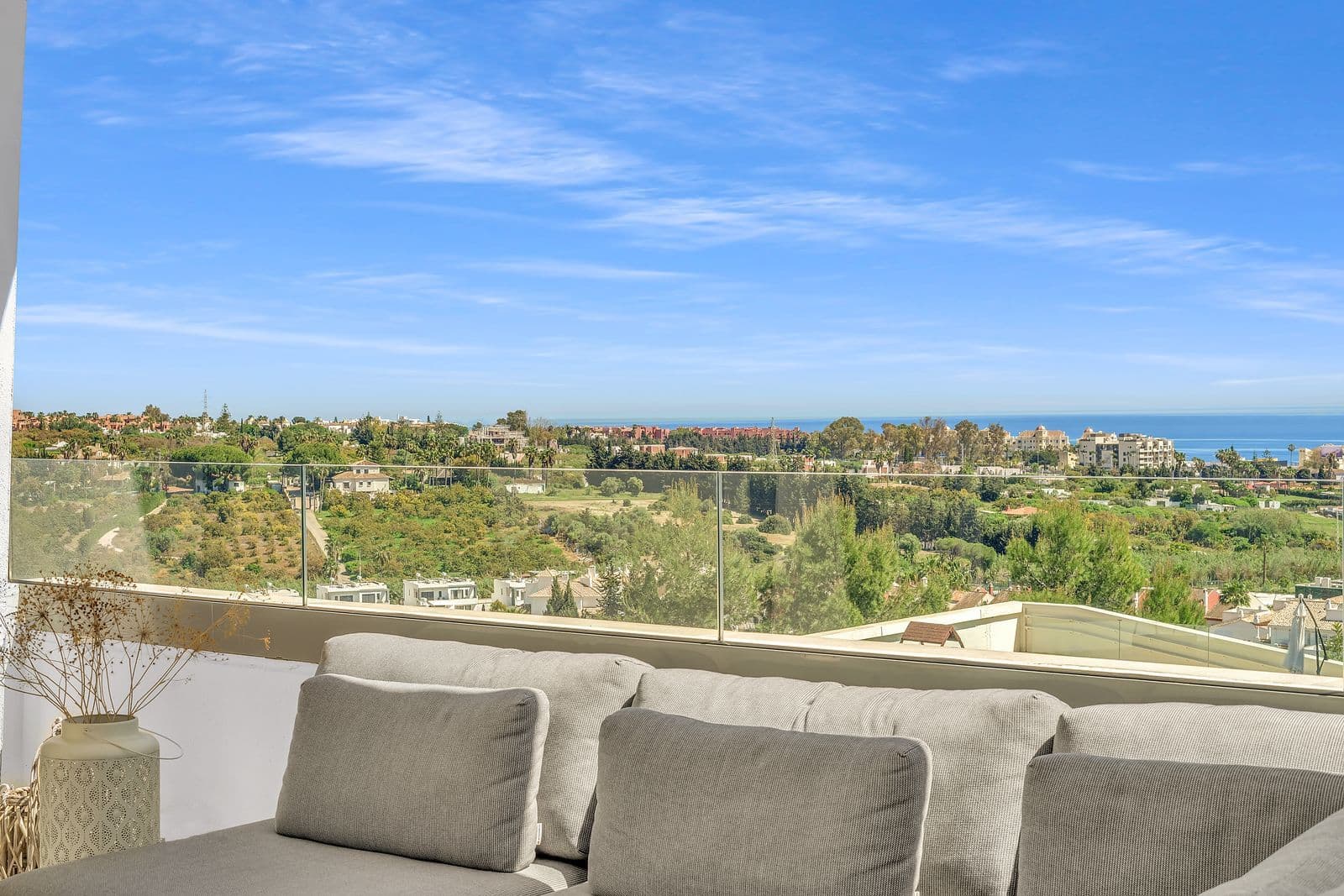 Top Floor Apartment in Estepona, Estepona