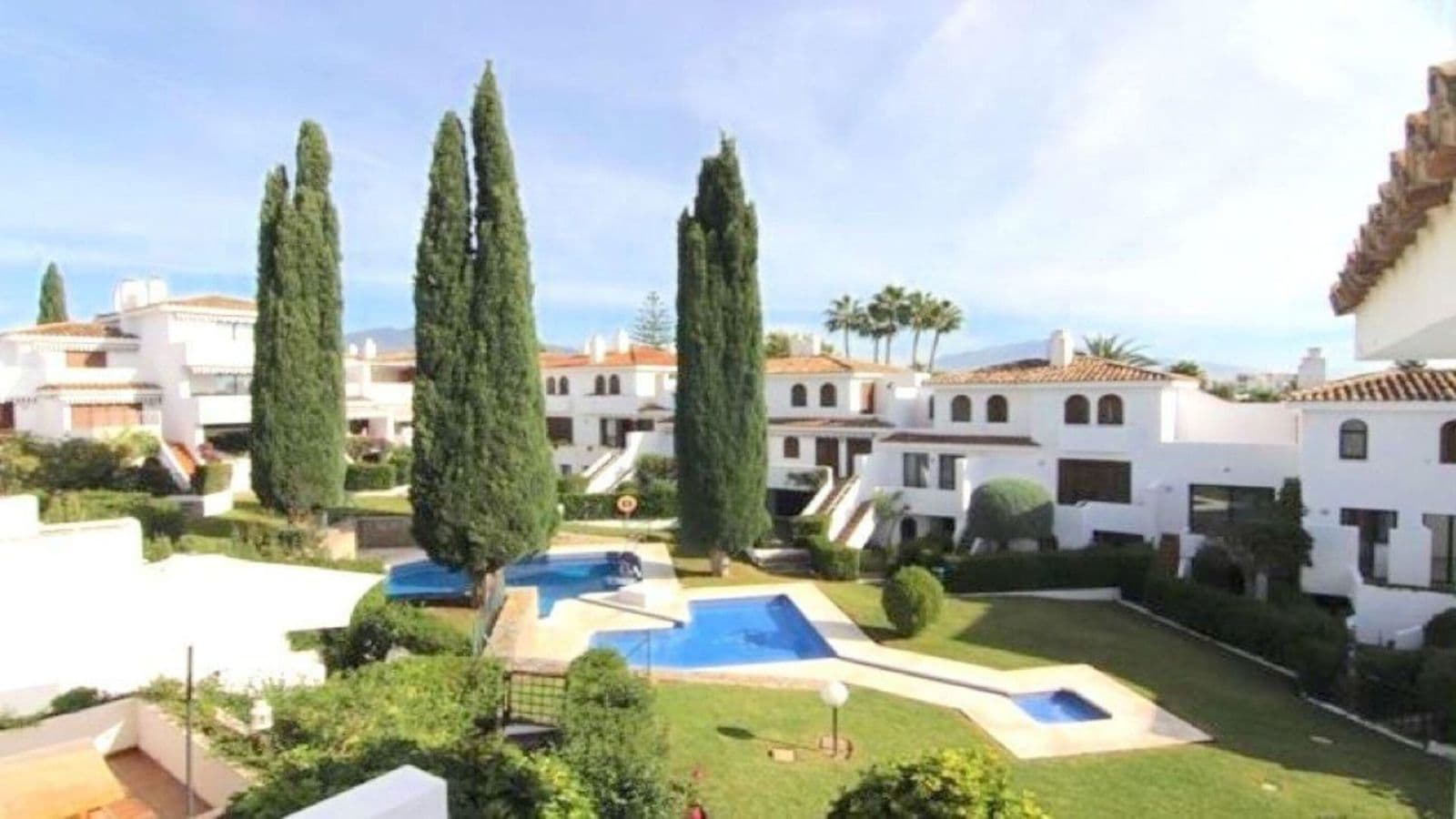 Semi-Detached House in Estepona, Estepona