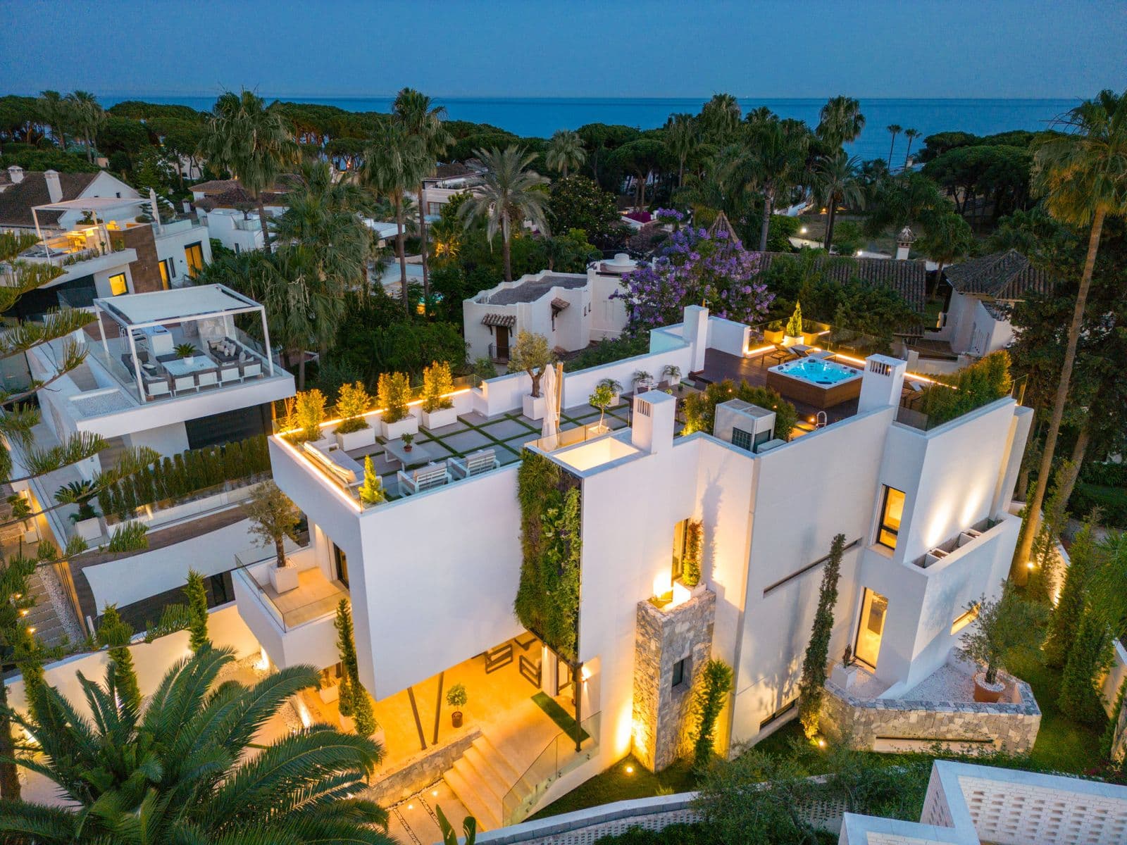Detached Villa in The Golden Mile, Marbella