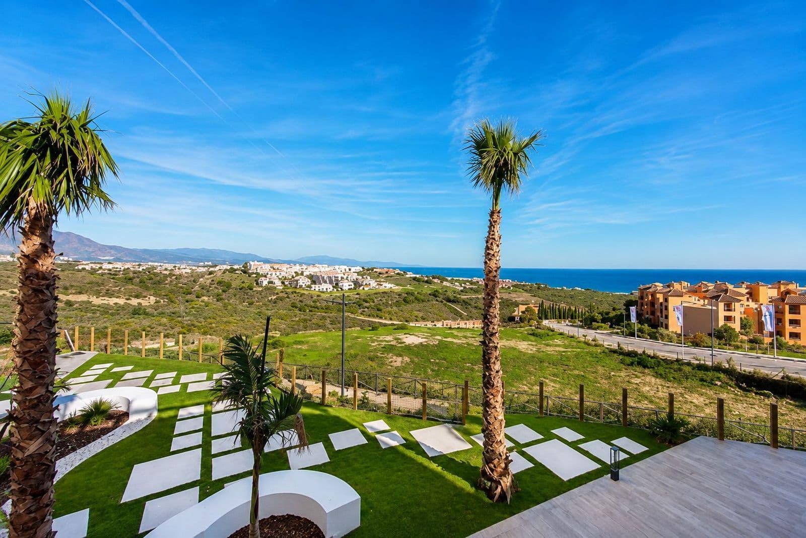 Top Floor Apartment in Manilva, Manilva