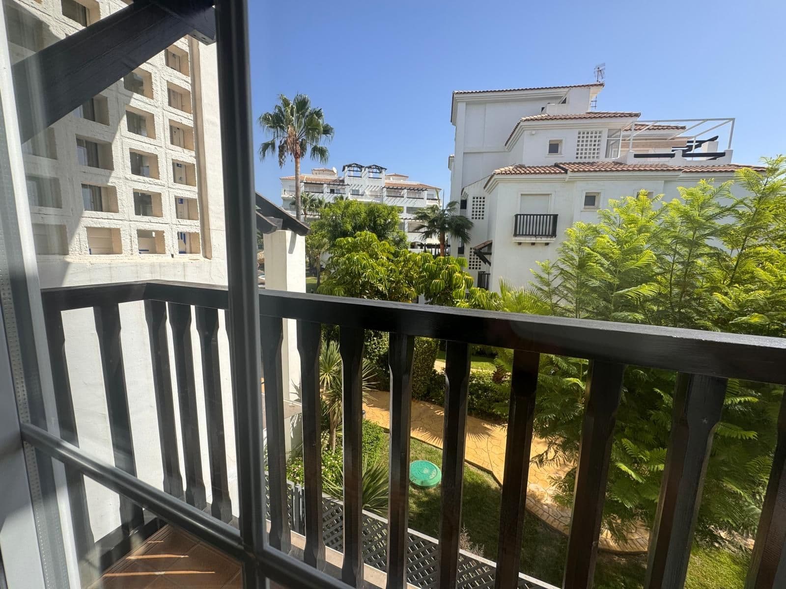 Middle Floor Apartment in La Duquesa, Manilva