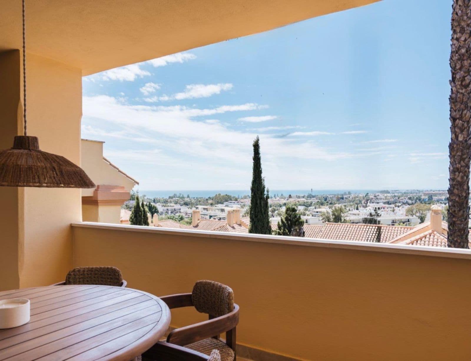 Middle Floor Apartment in Nueva Andalucía, Nueva Andalucía