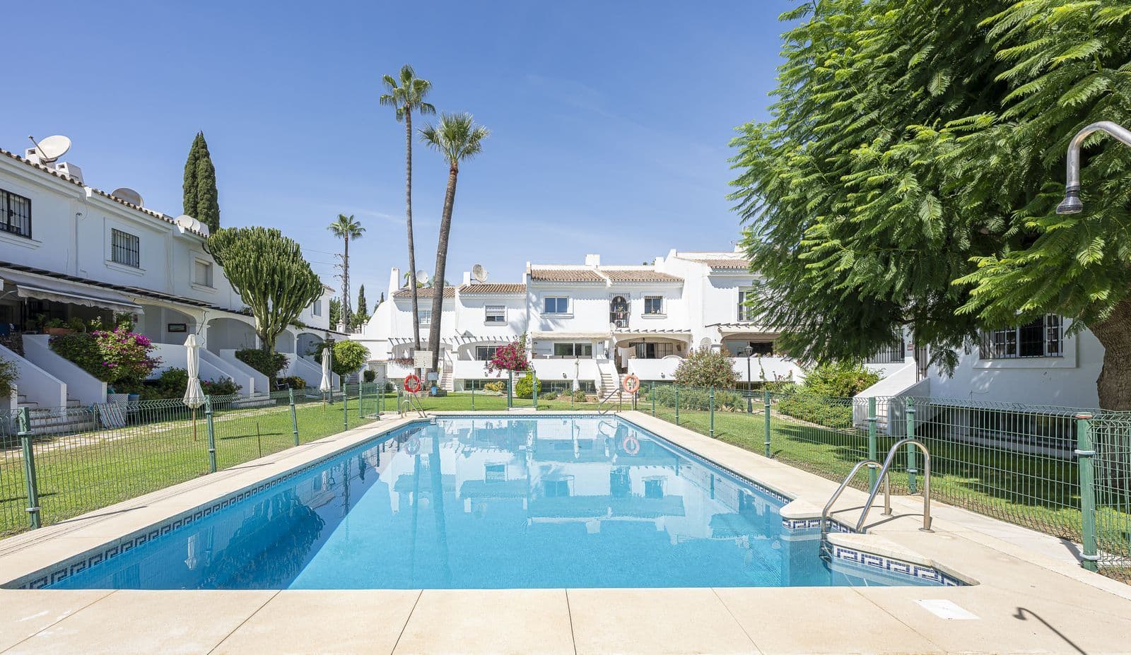 Semi-Detached House in Nueva Andalucía, Nueva Andalucía