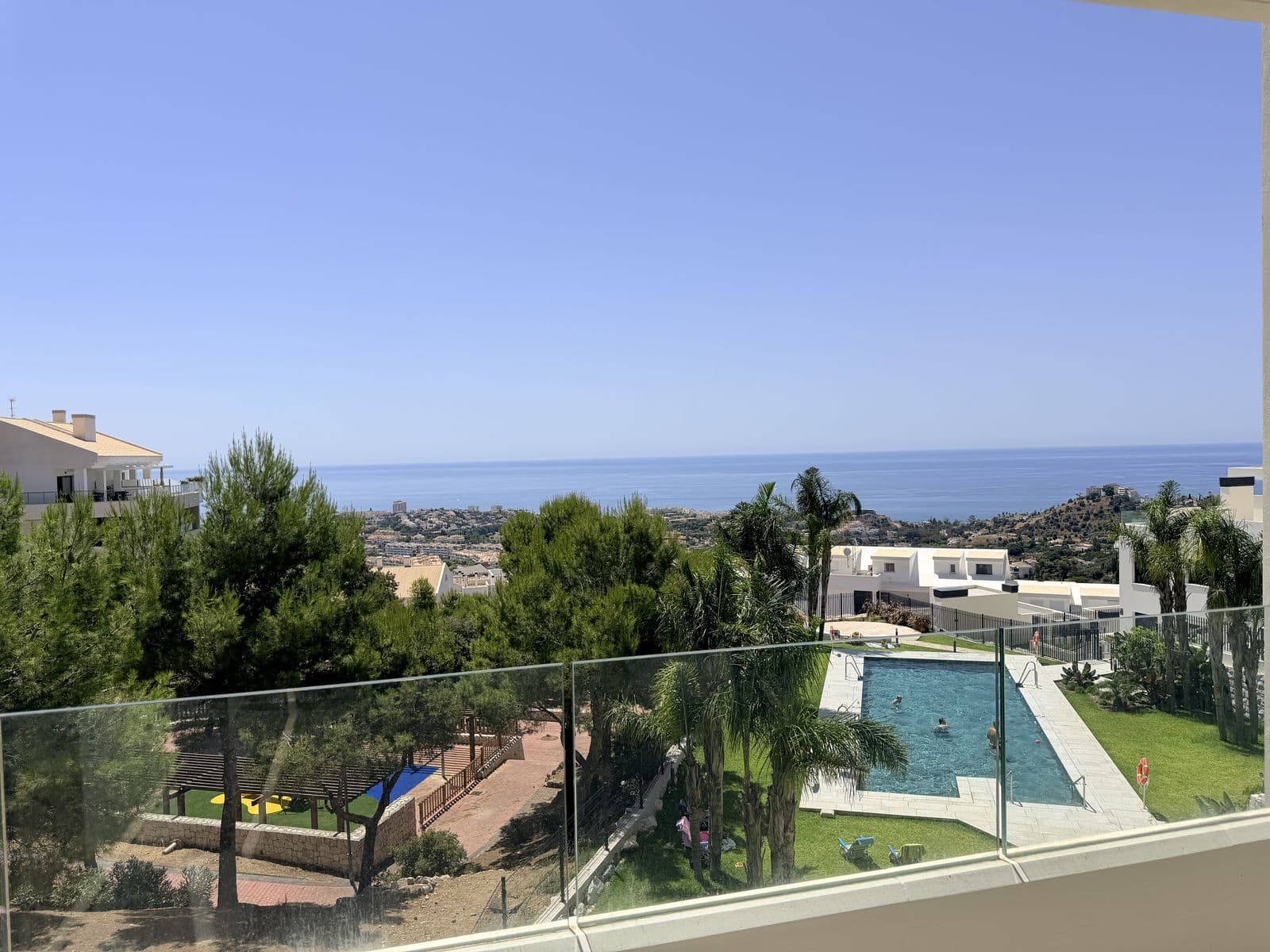 Middle Floor Apartment in Benalmadena, Benalmádena
