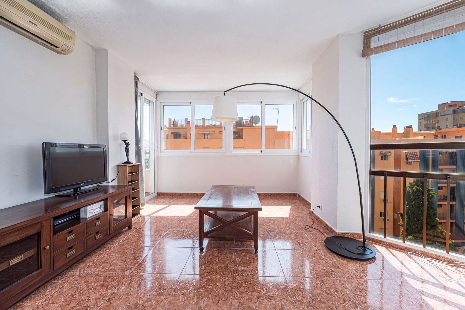 Middle Floor Apartment in Fuengirola, Fuengirola