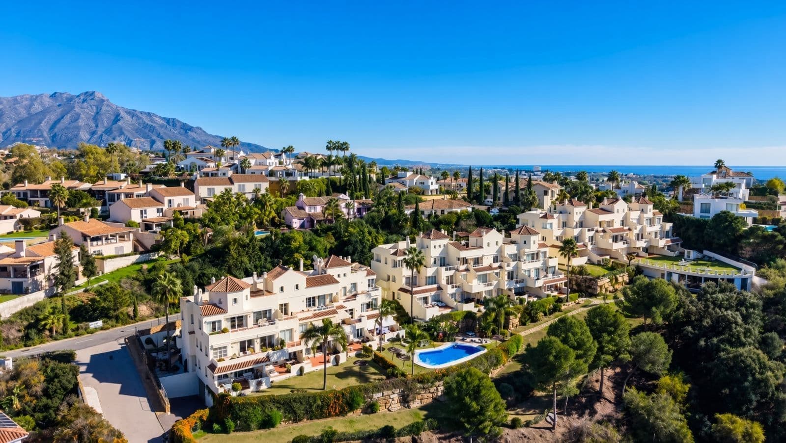 Middle Floor Apartment in Benahavís, Benahavís