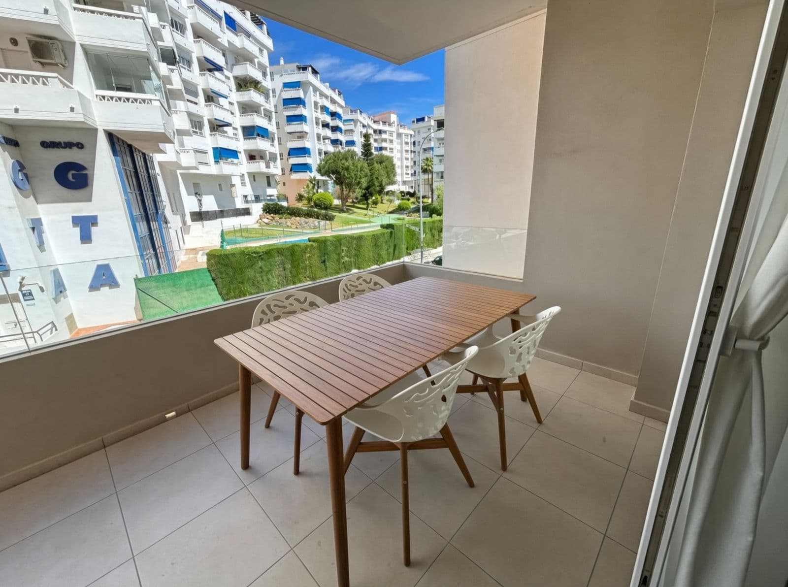 Middle Floor Apartment in La Campana, Nueva Andalucía