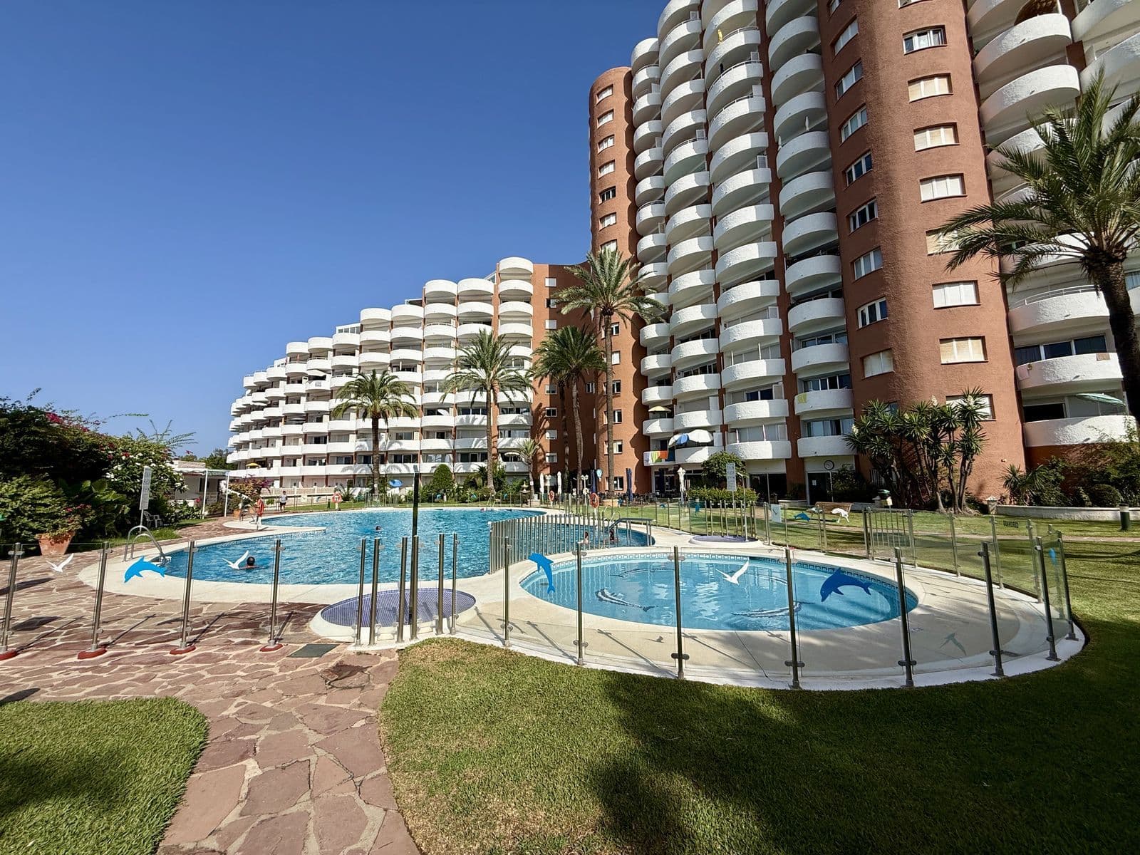 Middle Floor Apartment in Marbesa, Marbella East