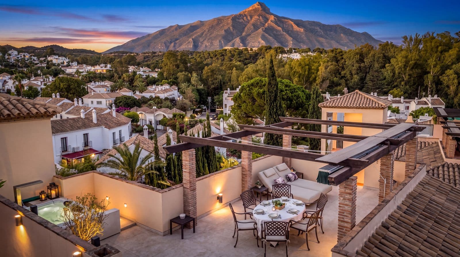 Penthouse Duplex in Nueva Andalucía, Nueva Andalucía