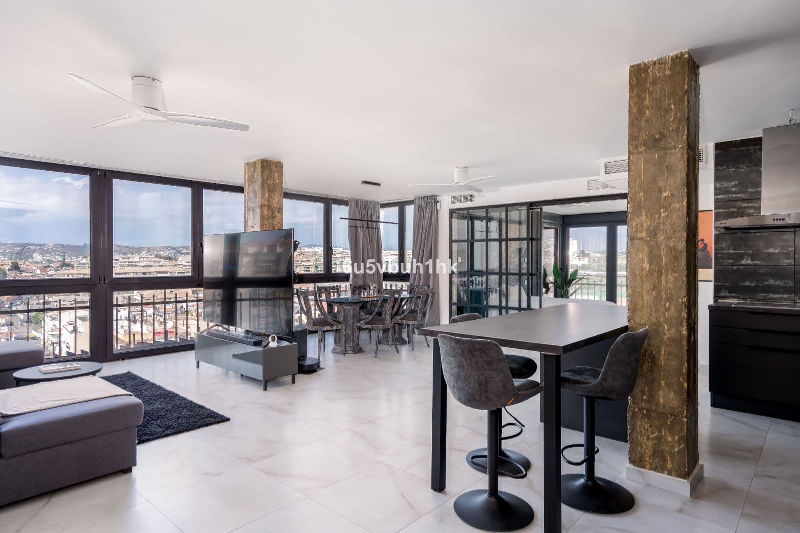 Middle Floor Apartment in Las Lagunas, Fuengirola