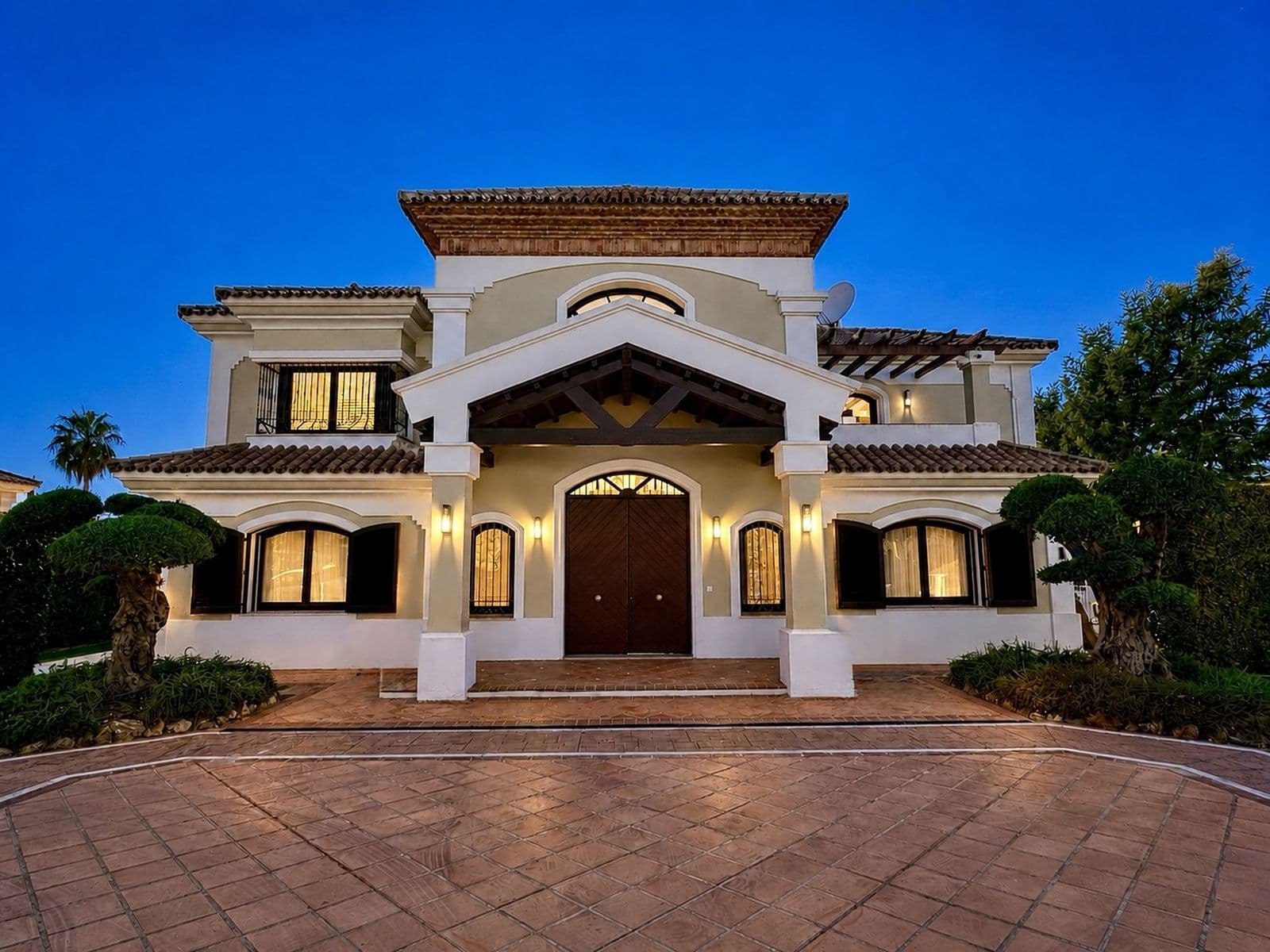Detached Villa in Los Flamingos, Estepona