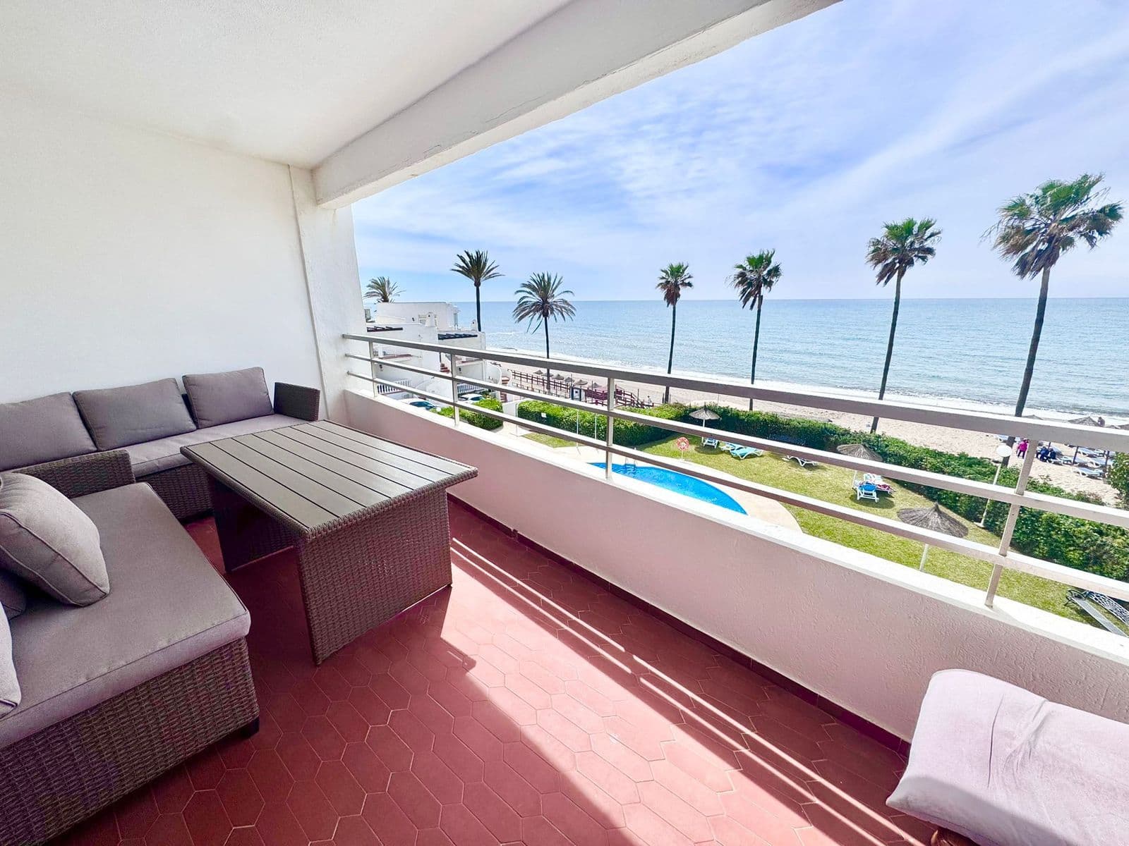 Middle Floor Studio in Calahonda, Mijas