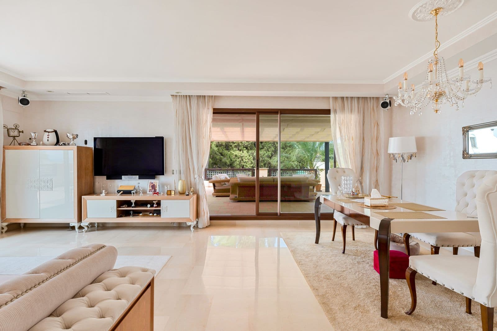 Penthouse in Nueva Andalucía, Nueva Andalucía