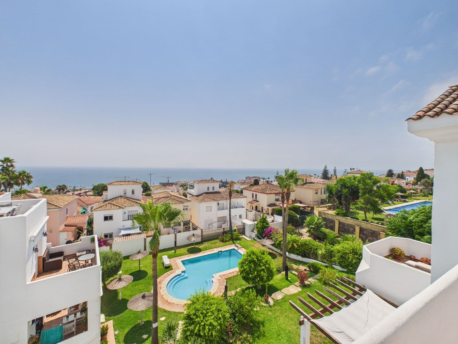 Middle Floor Apartment in Manilva, Manilva