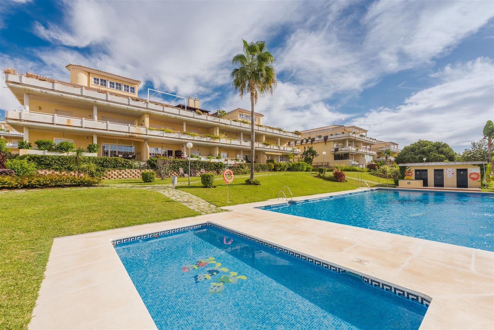 Ground Floor Apartment in Cabopino, Marbella East