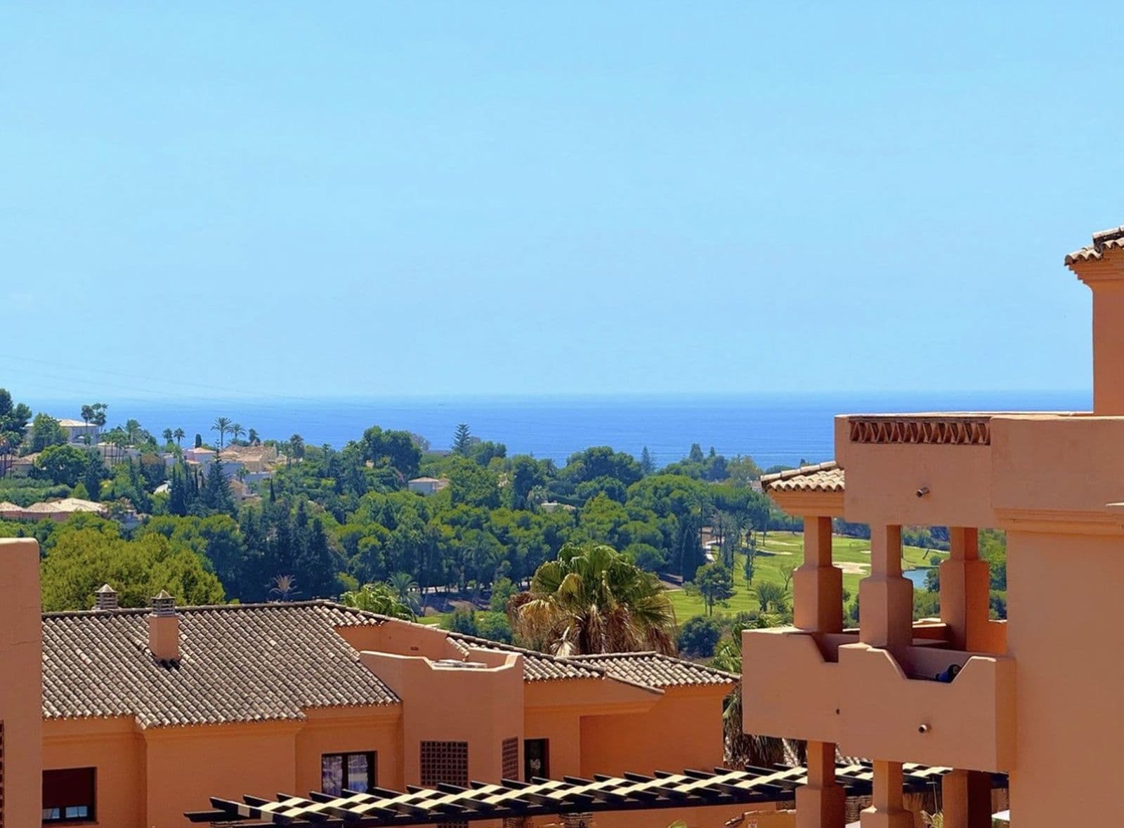 Penthouse Duplex in El Paraiso, Estepona