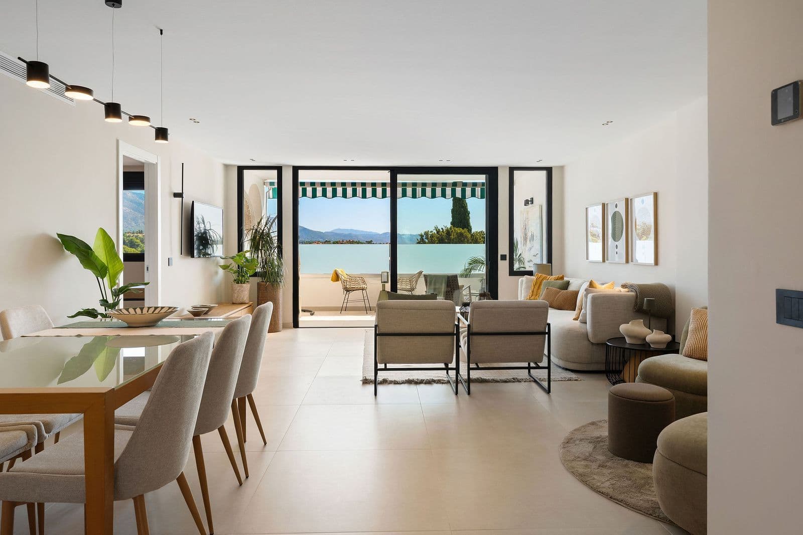 Middle Floor Apartment in Nueva Andalucía, Nueva Andalucía