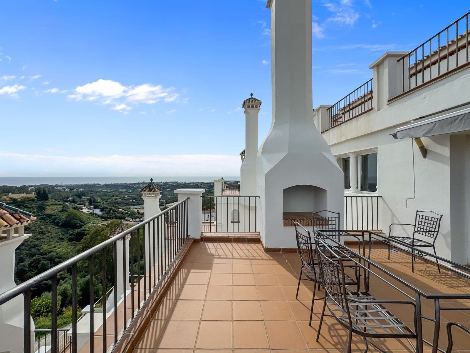 Penthouse Duplex in Estepona, Estepona