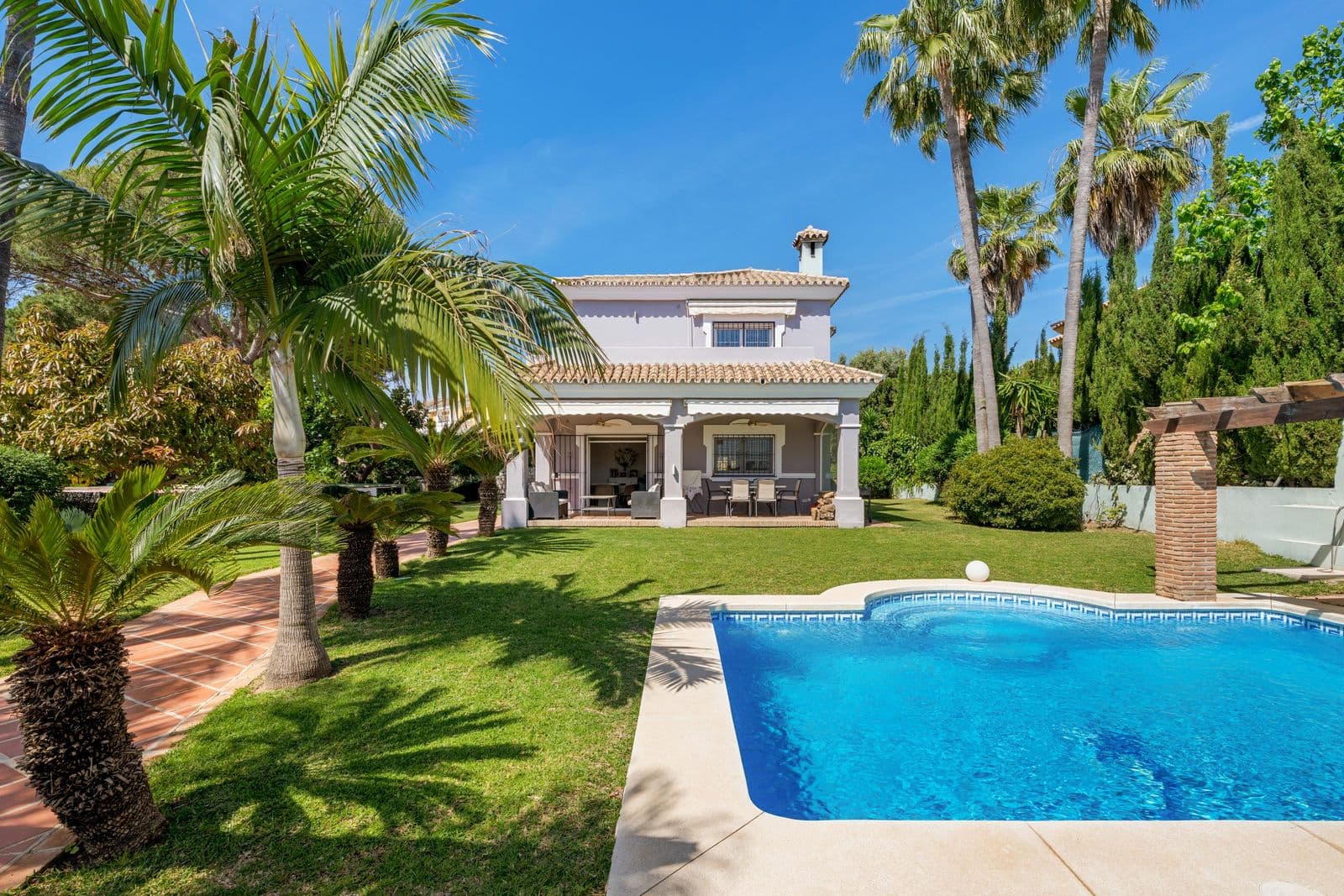 Detached Villa in Estepona, Estepona