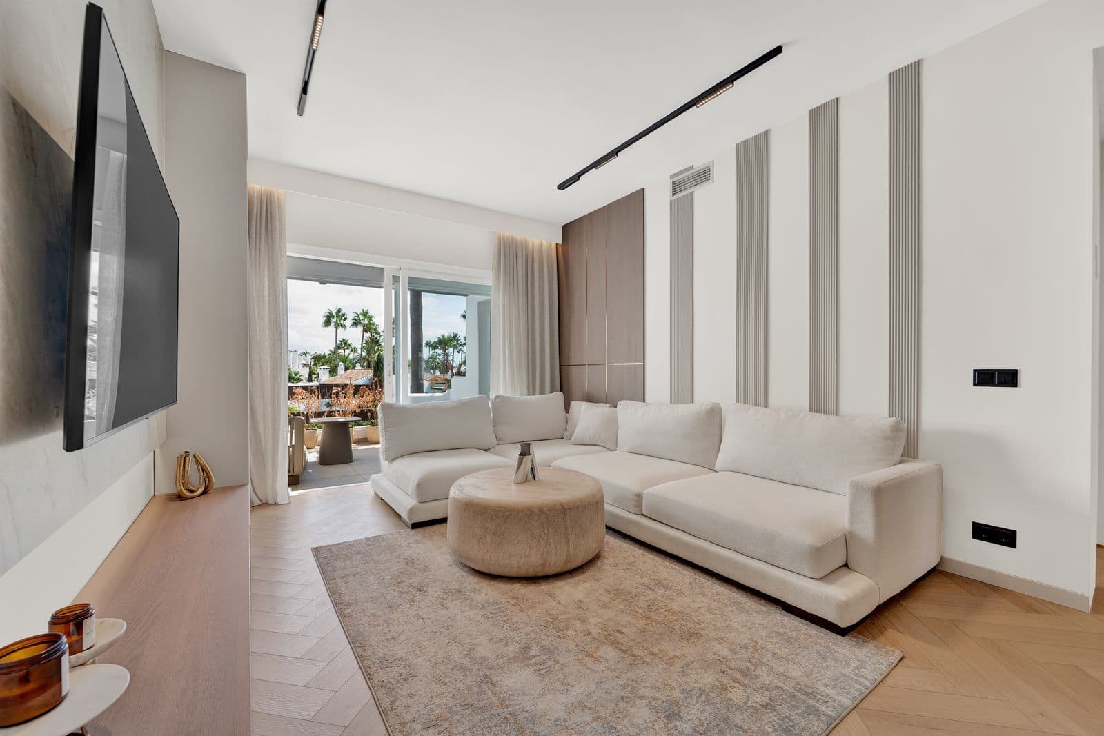 Middle Floor Apartment in Costalita, Estepona
