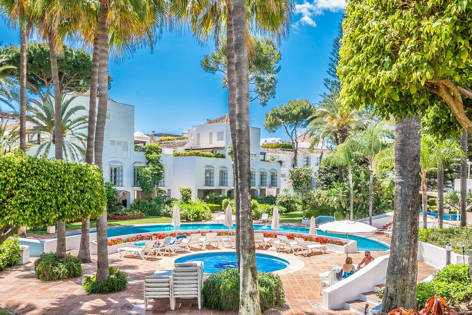 Middle Floor Apartment in Elviria, Marbella East